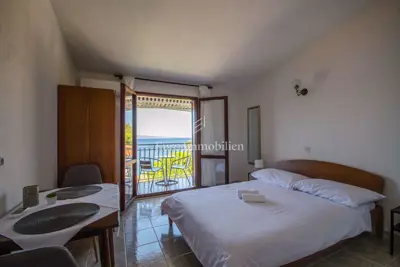 Apartmanska kuća 3 etaže, Omiš - otvoren pogled na more - 9