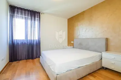 Penthouse 340 m², Rovinj - pogled na more i krovna terasa - 11