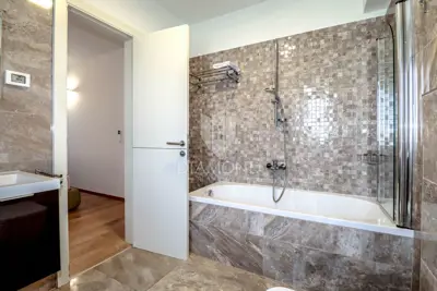 Penthouse 340 m², Rovinj - pogled na more i krovna terasa - 18