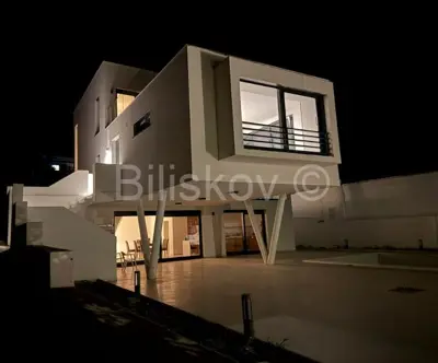 Vila 265 m², Grohote na Šolti, prvi red do mora - 2