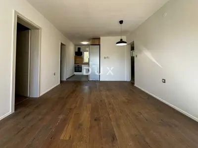 Stan 86 m², Podmurvice - potpuno adaptiran - 3