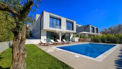 Insel Krk, Malinska - Villa mit Pool und Meerblick - 2