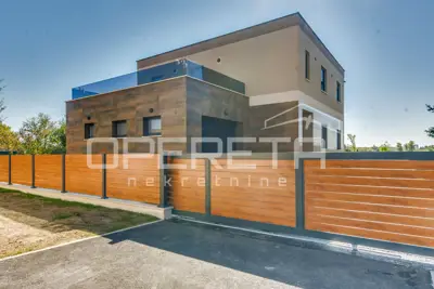 House for sale in Gornja Lomnica, 220 m² - 22