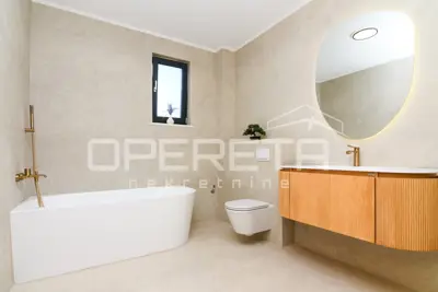 House for sale in Gornja Lomnica, 220 m² - 11