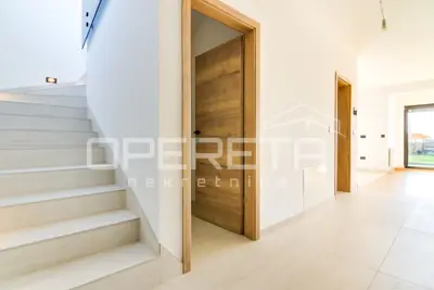 House for sale in Gornja Lomnica, 220 m² - 16