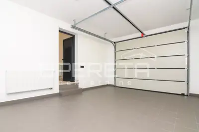 House for sale in Gornja Lomnica, 220 m² - 17