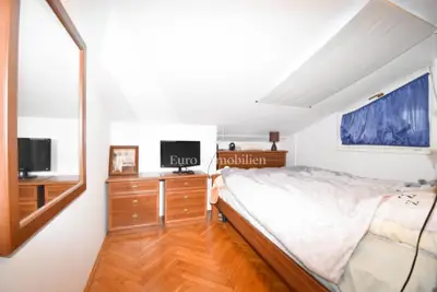 Wohnung in Poreč, hohes Dachgeschoss, Balkon und Meerblick - 6