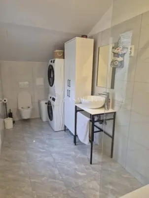 Stan 105 m², Brajda u Rijeci - visoko potkrovlje - 9