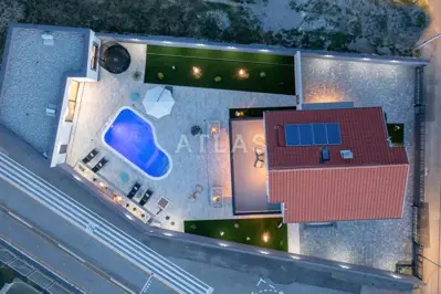 Vila 200 m², Novi Vinodolski - bazen i sauna - 16