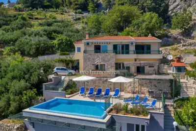 Villa with pool and panoramic sea view - 7