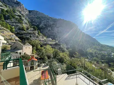 Villa with pool and panoramic sea view - 13