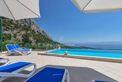 Villa with pool and panoramic sea view - 3