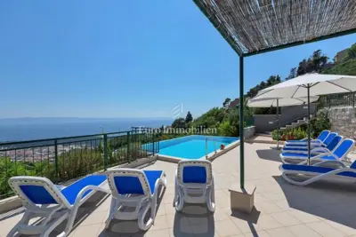 Villa with pool and panoramic sea view - 10