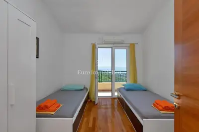 Villa with pool and panoramic sea view - 11