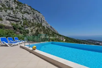 Villa with pool and panoramic sea view - 4