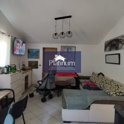 Kuća 85 m², Loborika - samostojeća prizemnica s terasom - 6