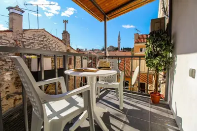 Stan, Rovinj centar, dvoetažni s terasom i pogledom na stari grad