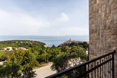 Apartment mit offenem Meerblick in Vrbnik - 2