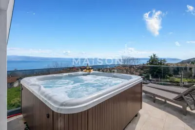 Prestigeträchtige Wohnung in Lovran mit privatem Pool - 15