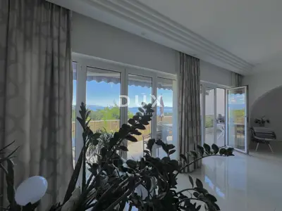 Opatija, Ičići, Poljane, villa with 5 apartments, sea view - 3