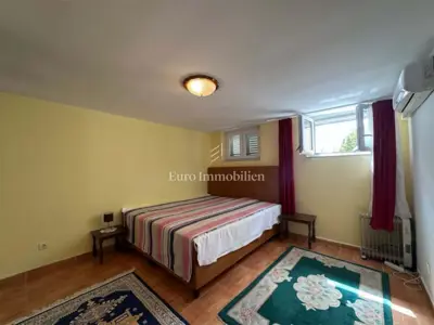 Stan 34,98 m², centar Makarske, namješten i klimatiziran - 4