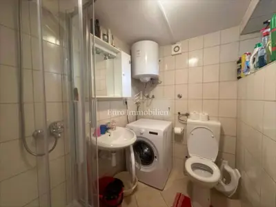 Stan 34,98 m², centar Makarske, namješten i klimatiziran - 6