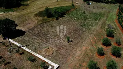 Building plot, Marčana - peaceful surroundings and proximity to amenities - 2
