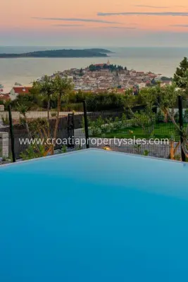 Villa 300 m², Primošten, Meerblick und ruhige Umgebung - 13