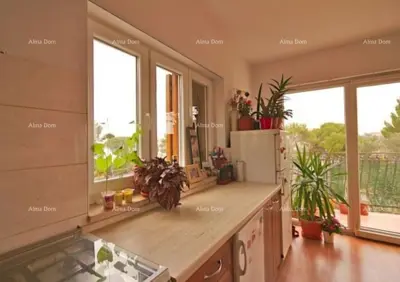 House 540 m², Rovinj, 5 min from the sea and investment business - 17