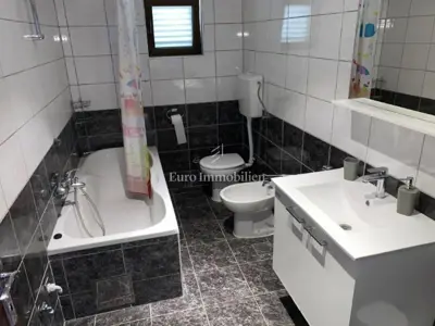 Wohnung 67 m², Tučepi - erste Reihe zum Meer - 9