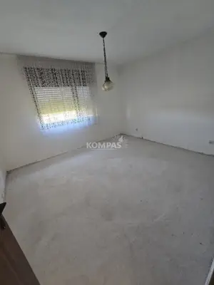 Kuća 230 m², Krašić - samostojeća s okućnicom 5.300 m² - 7