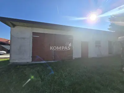 Kuća 230 m², Krašić - samostojeća s okućnicom 5.300 m² - 3
