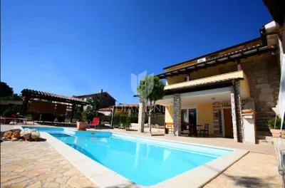 Haus zum Kauf in Barban, 220 m² - 2