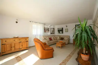 Haus zum Kauf in Barban, 220 m² - 9