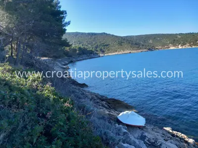 Kuća 55 m², otok Brač - prvi red do mora - 9
