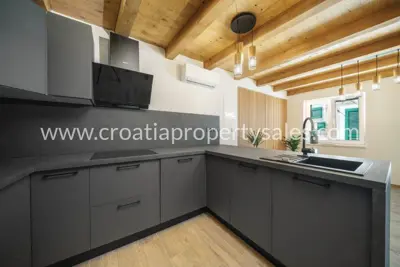 House, Šibenik, 144 m², 950 000 € - 6