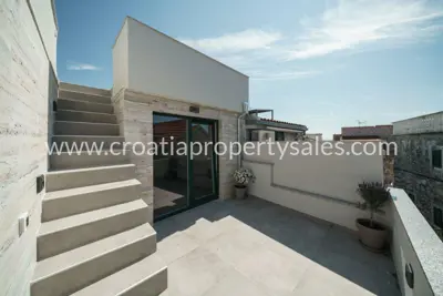 House, Šibenik, 144 m², 950 000 € - 9
