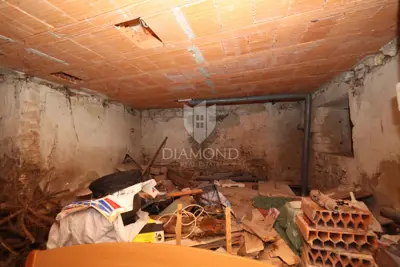 Stone house 170 m², Bale - center of the old town core - 13