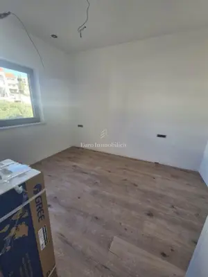 Apartment 140 m², Primošten - 3 bedrooms, loggia - 12
