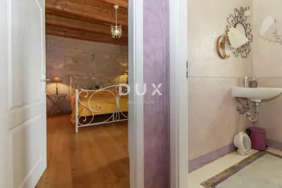 House 136 m², Svetvinčenat - stone house with pool - 19