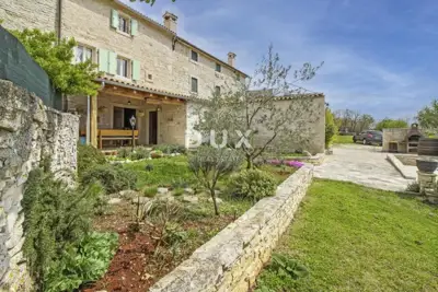 House 136 m², Svetvinčenat - stone house with pool - 11