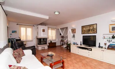 House 230 m², Mirca on Brač - quiet location near the sea - 22