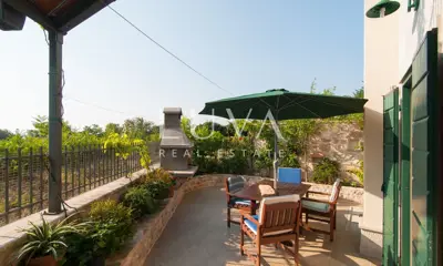 House 230 m², Mirca on Brač - quiet location near the sea - 12
