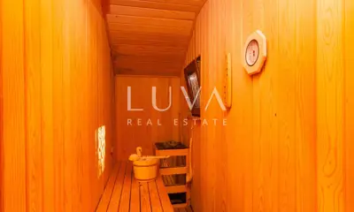 House 230 m², Mirca on Brač - quiet location near the sea - 13
