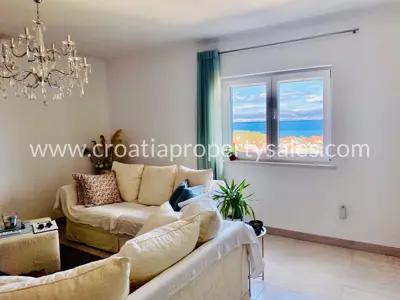 Wohnung, Brač, 73 m², 3-Zimmer, 290 000 € - 2