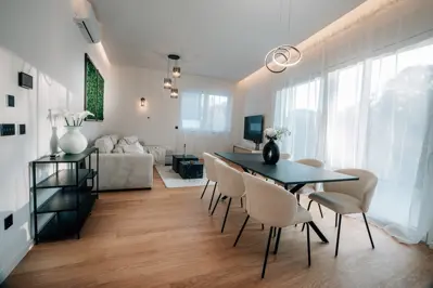 Apartment for rent in Remete, 130 m² - 2