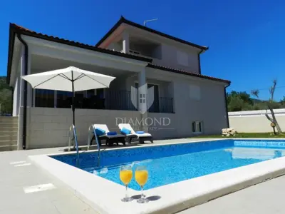 Kuća 180 m², Labin - pogled na more i bazen - 3