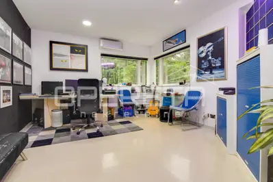House for sale in Gajnice, 340 m² - 18