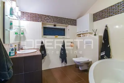 House for sale in Gajnice, 340 m² - 22