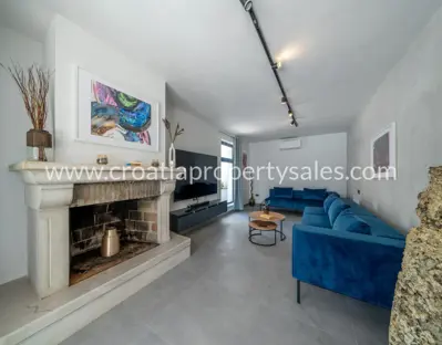Haus, Brač, 314 m², 1 900 000 € - 10